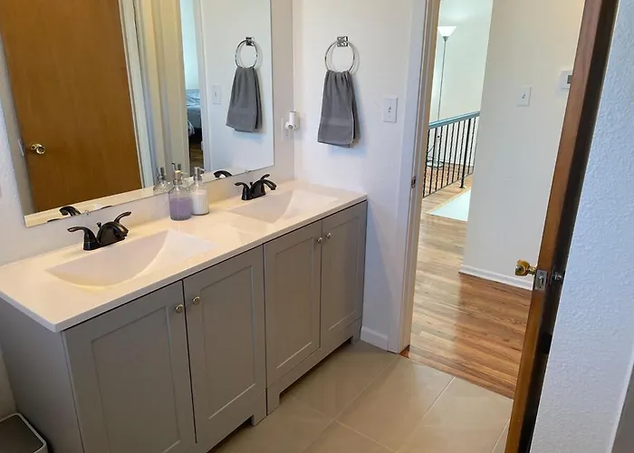 New Remodel 1,800sf With 8 Beds Casper